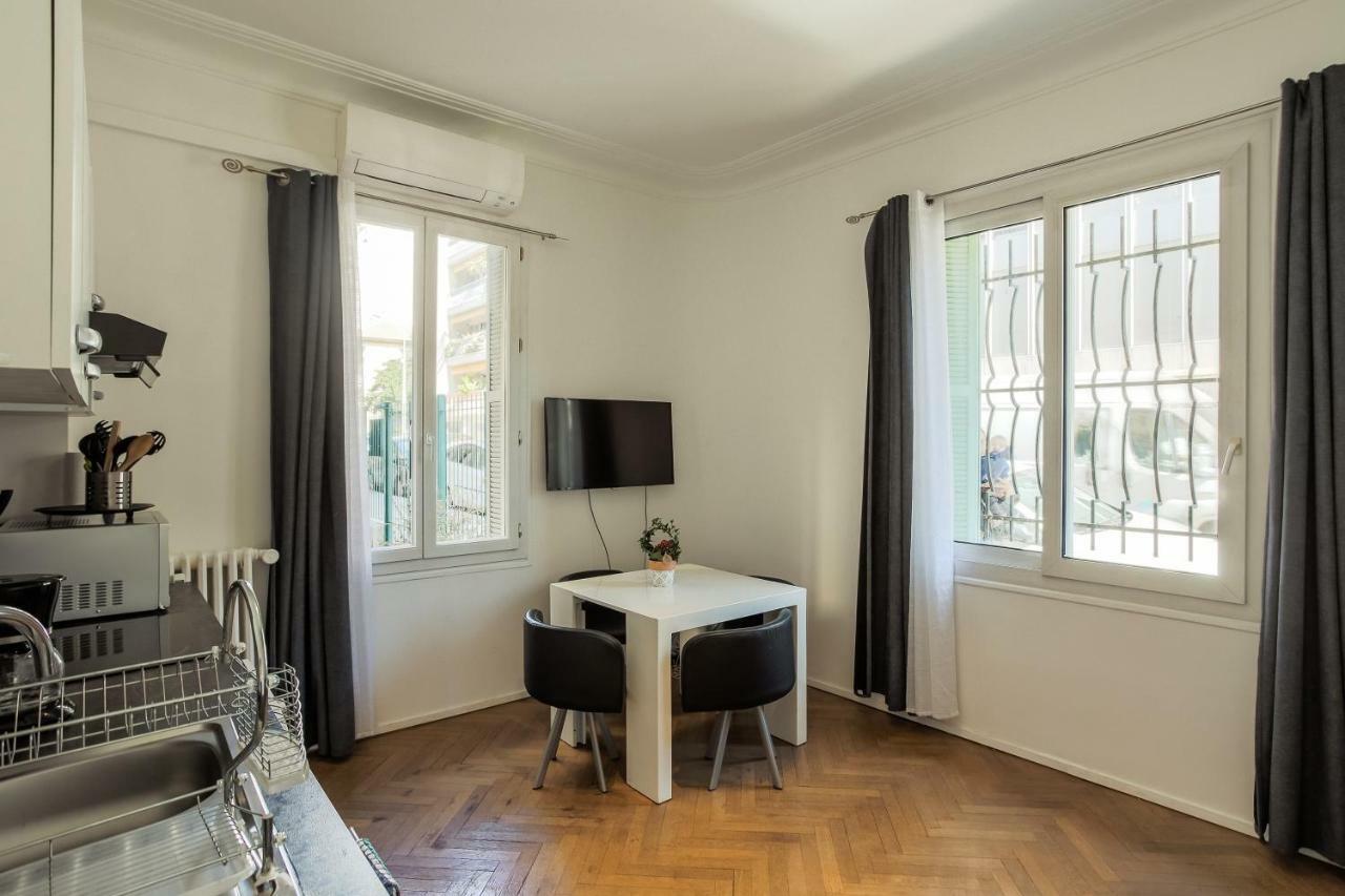 Apartment Proche Mer นีซ ภายนอก รูปภาพ